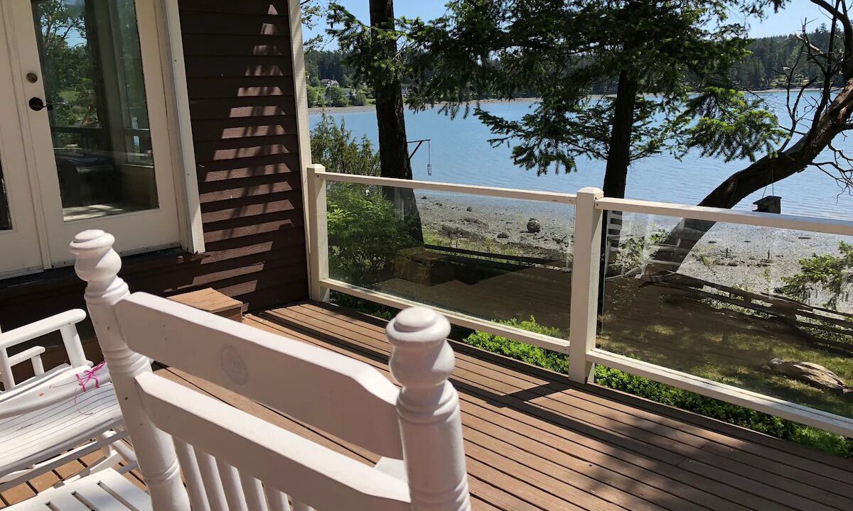 Photo of Patio Balcony in Roche Harbor