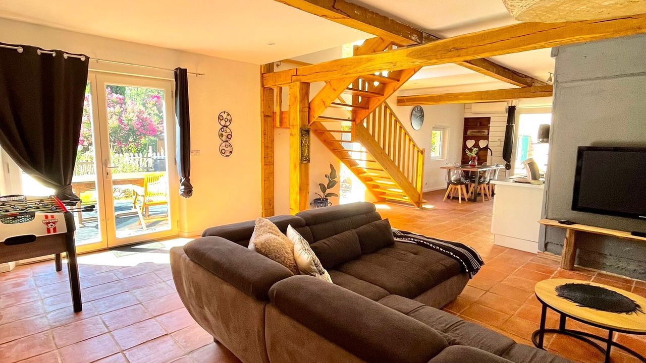 Photo of Livingroom in Lisle-sur-Tarn