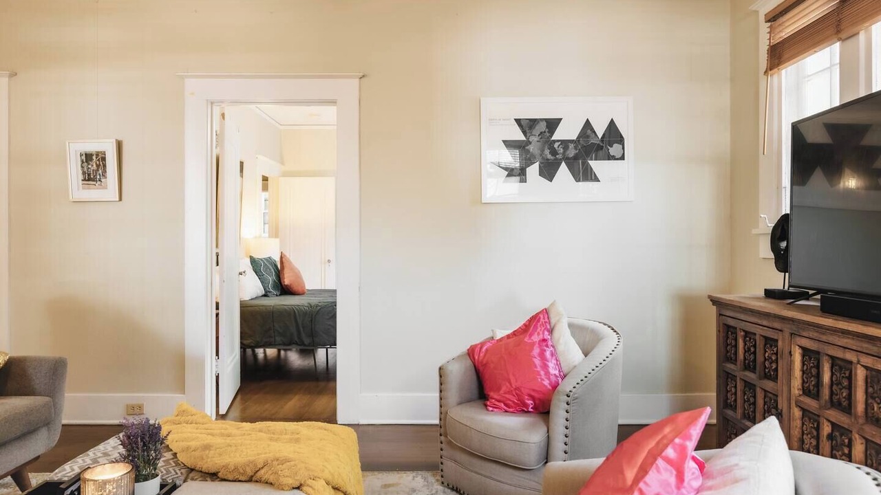 Photo of Livingroom in West Campus