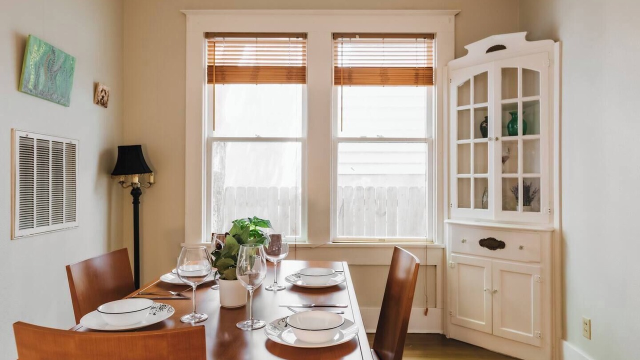 Photo of Livingroom in West Campus