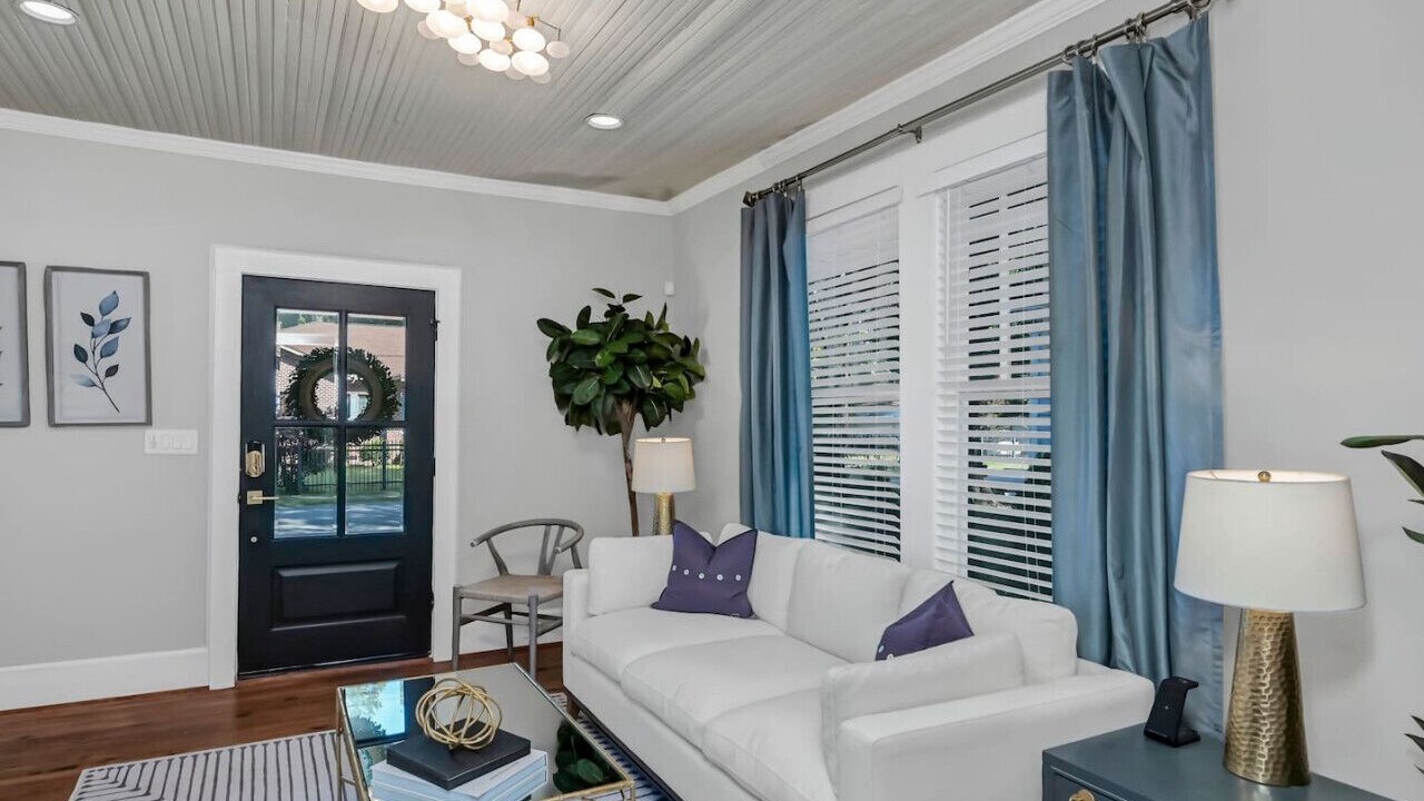 Photo of Livingroom in Earlewood