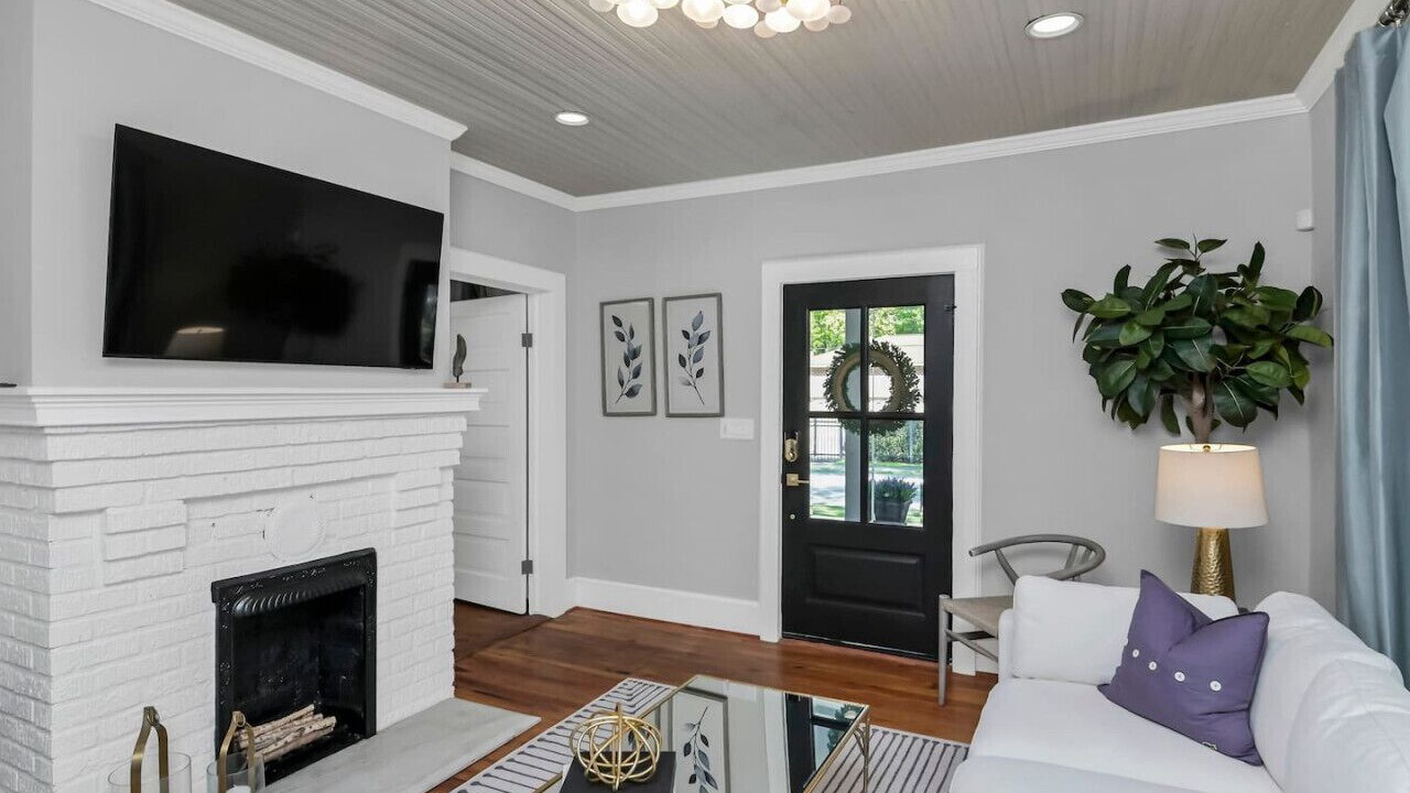 Photo of Livingroom in Earlewood