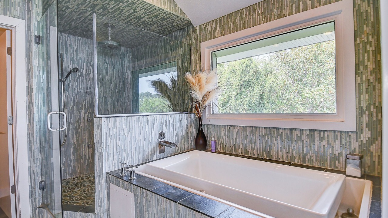 Photo of Bathroom in Northeast Virginia Beach