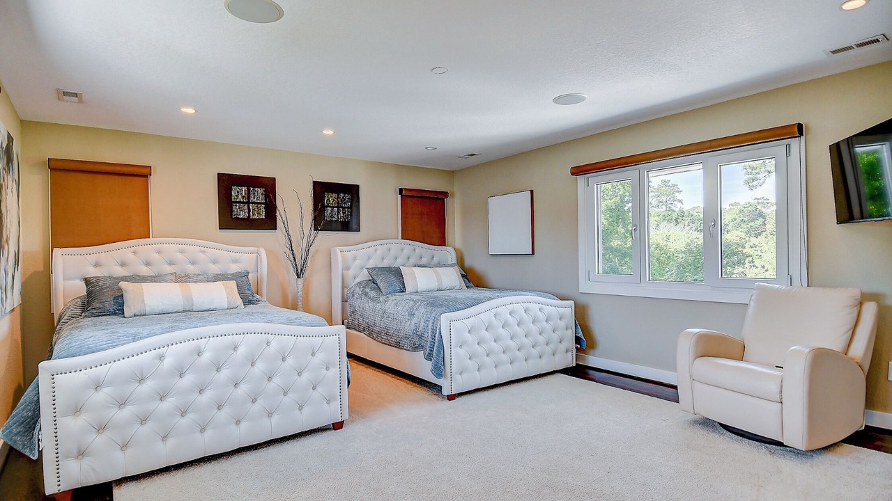 Photo of Bedroom in Northeast Virginia Beach