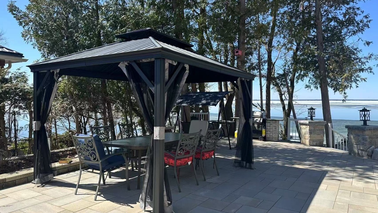 Photo of Outdoor in Brock