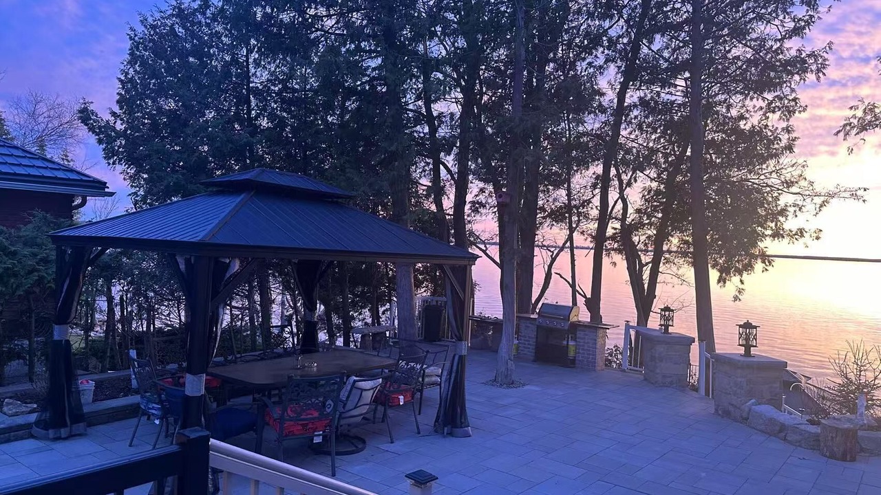 Photo of Outdoor in Brock