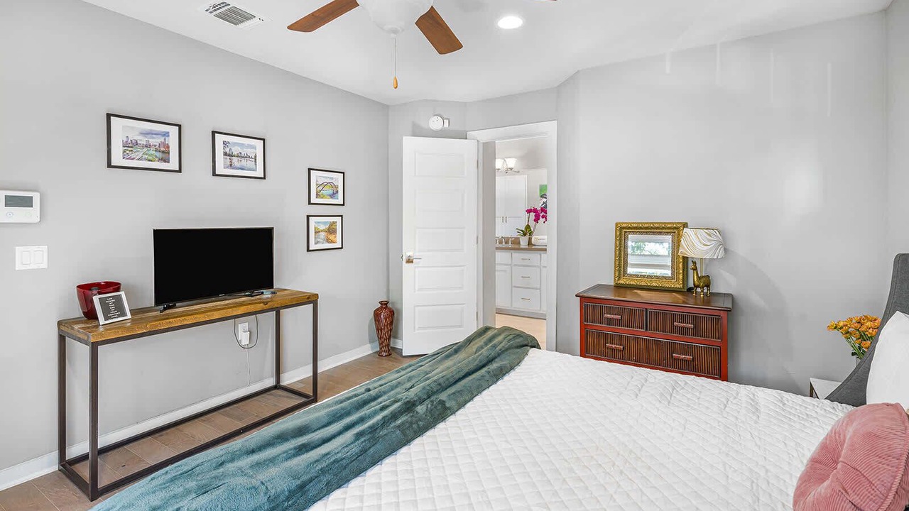 Photo of Bedroom in North Loop