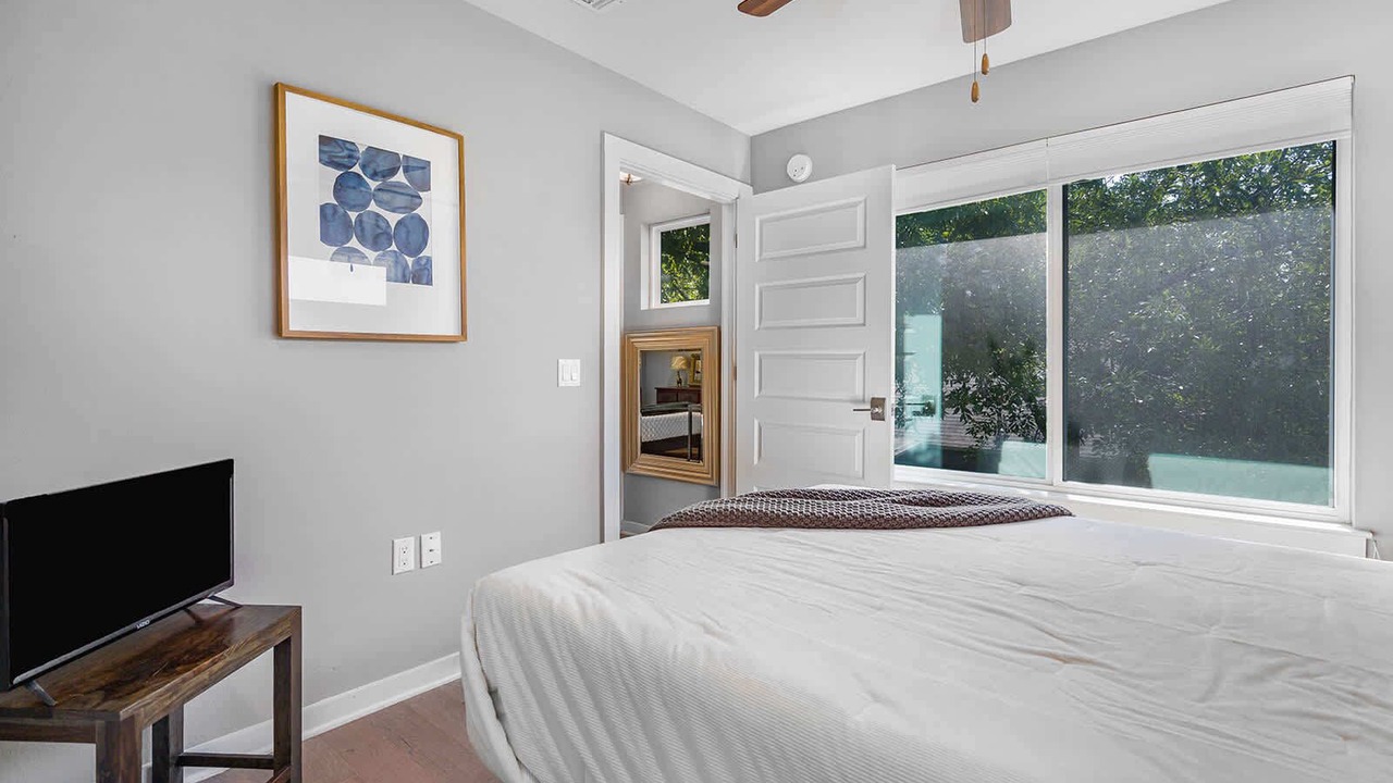 Photo of Bedroom in North Loop