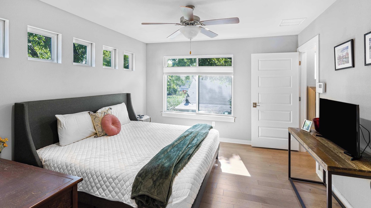 Photo of Bedroom in North Loop