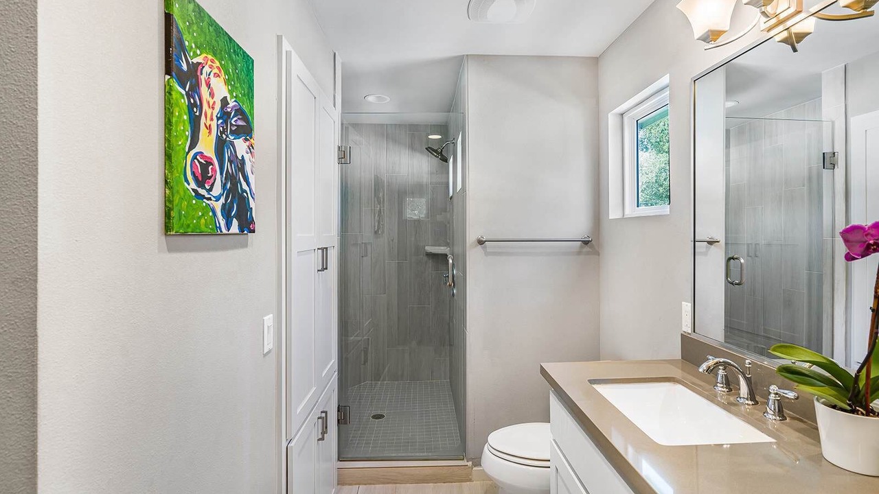 Photo of Bathroom in North Loop