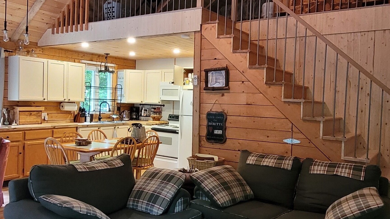 Photo of Livingroom in Notre-Dame-Des-Bois