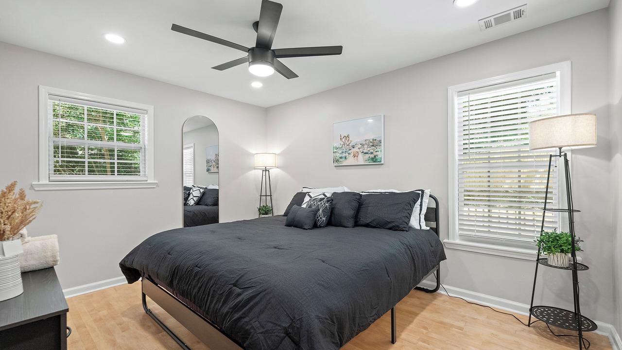 Photo of Bedroom in East Point