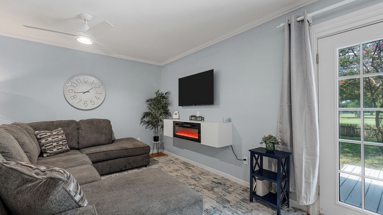 Photo of Bedroom in Broadmoor