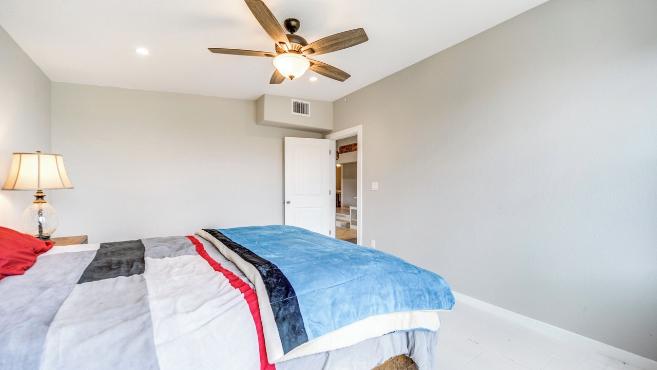 Photo of Bedroom in Rochelle