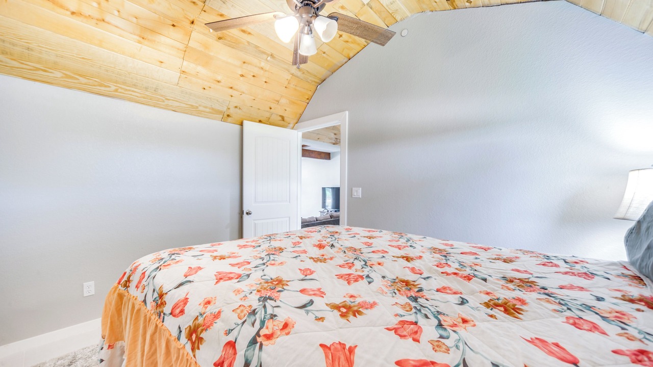 Photo of Bedroom in Rochelle