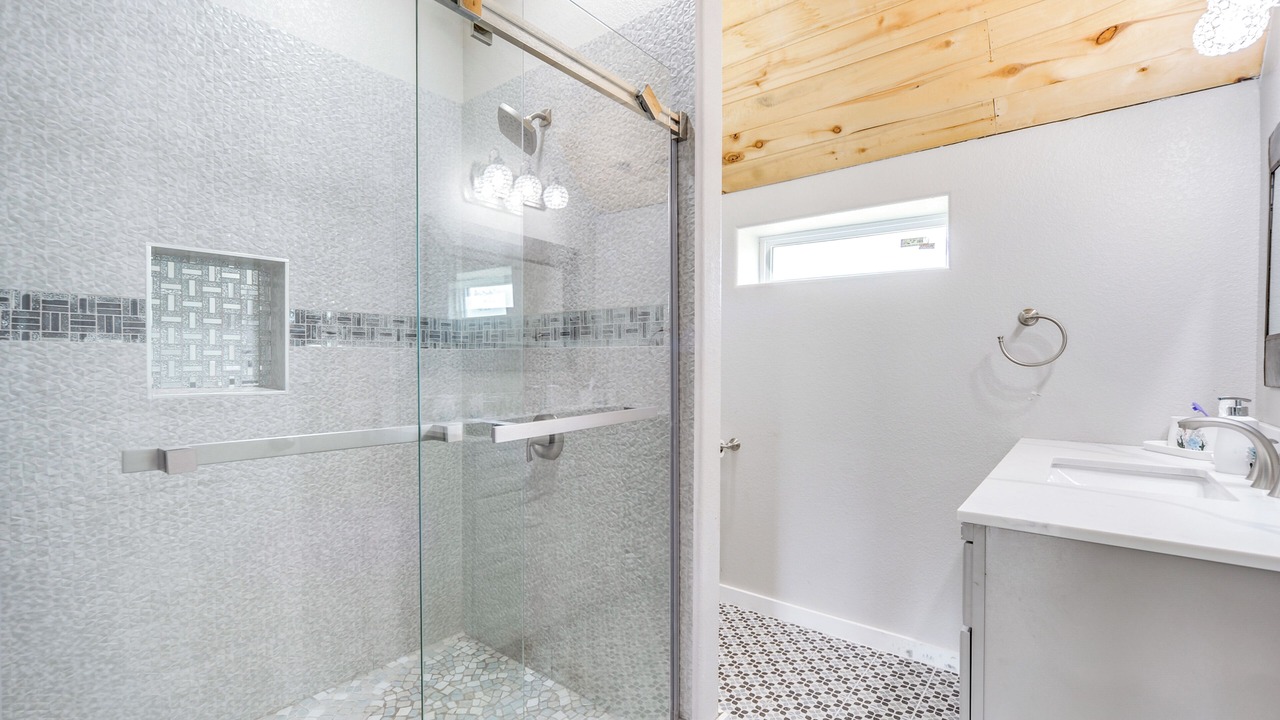 Photo of Bathroom in Rochelle