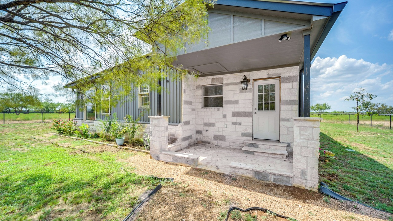 Photo of Outdoor in Rochelle