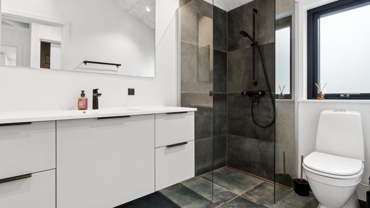 Photo of Bathroom in Ronne