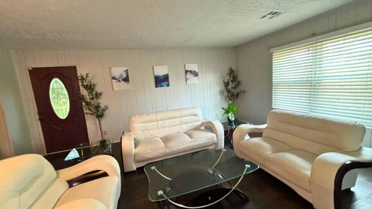 Photo of Livingroom in North Shore