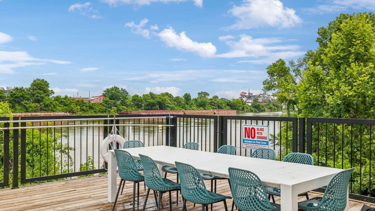 Photo of Outdoor in North Capitol