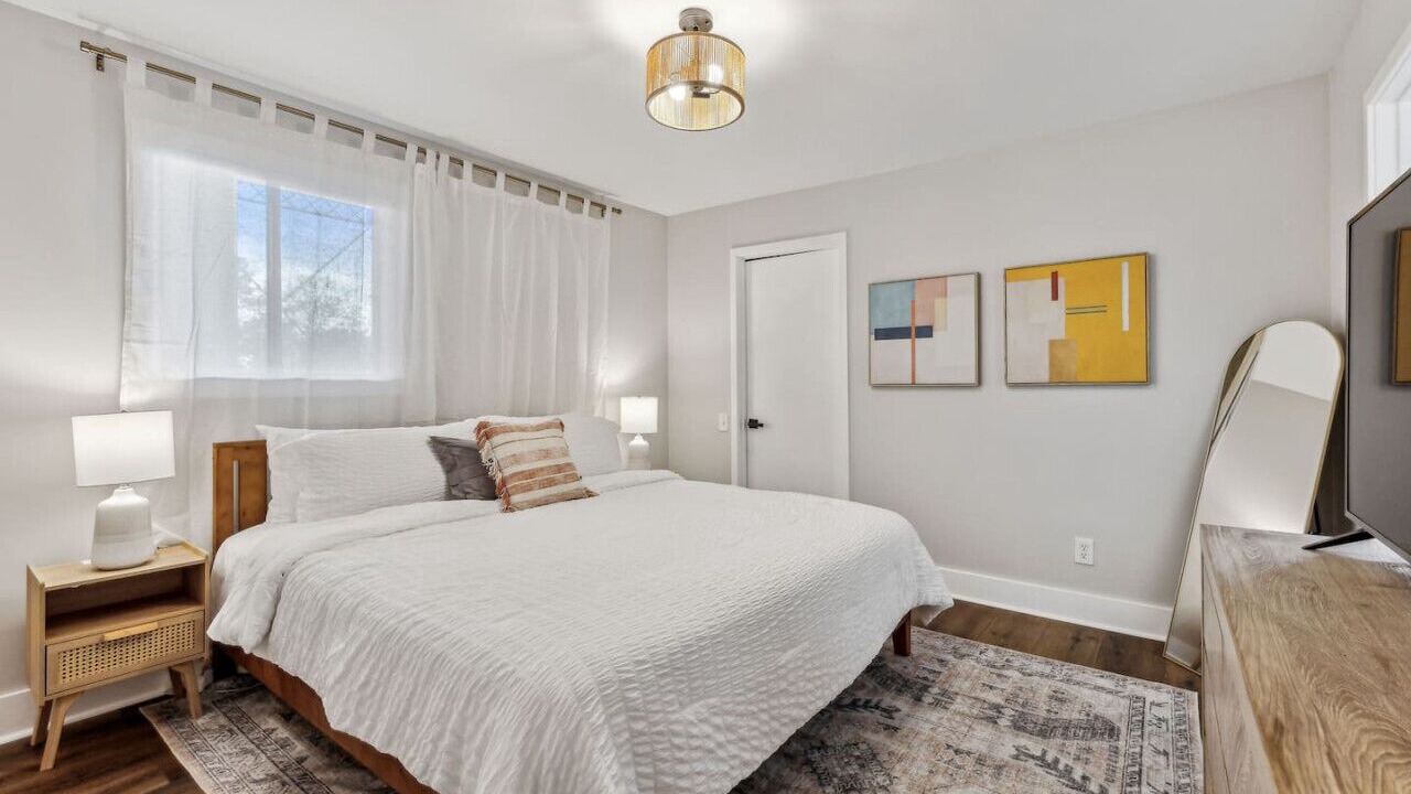 Photo of Bedroom in North Capitol