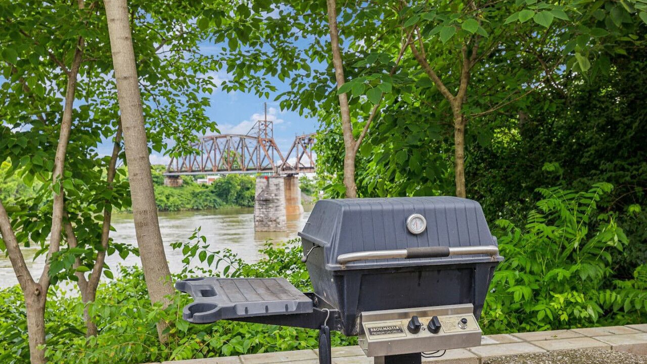 Photo of Outdoor in North Capitol