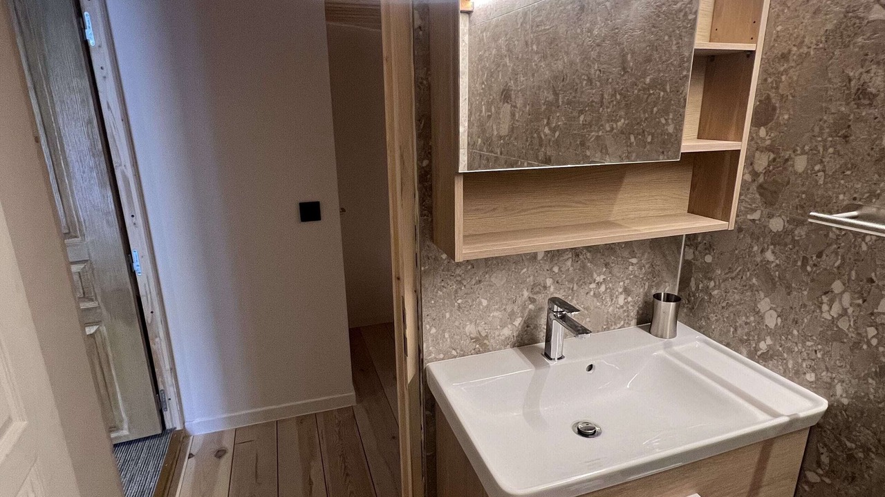 Photo of Bathroom in Eclose-Est