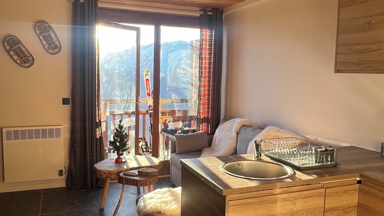 Photo of Livingroom in Eclose-Est