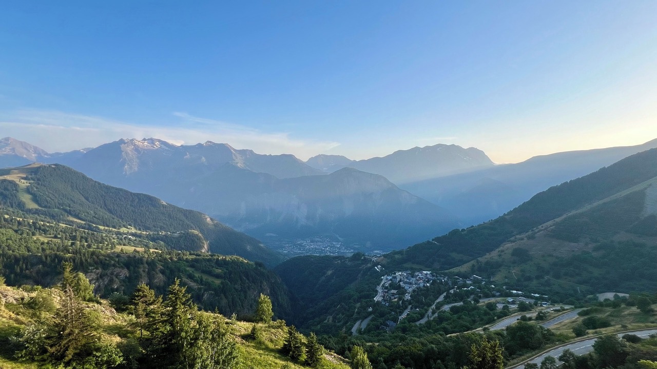 Photo of Others in Eclose-Est