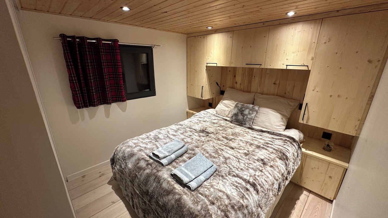 Photo of Bedroom in Eclose-Est