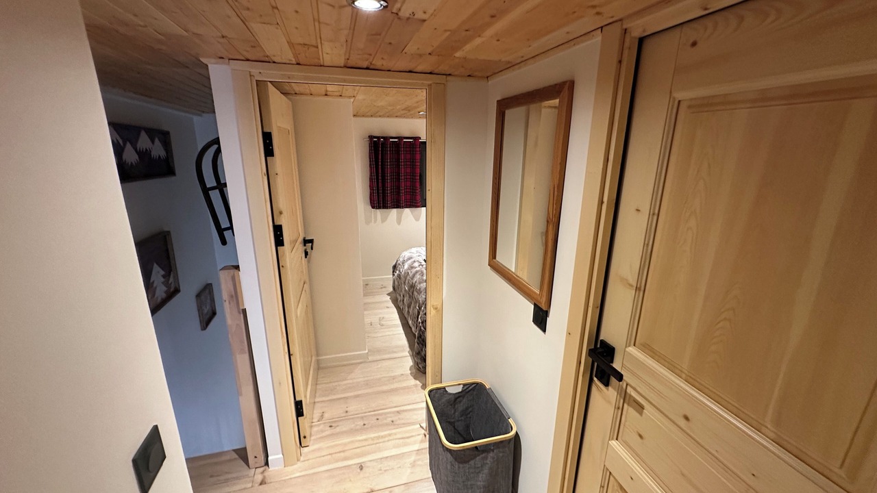 Photo of Others in Eclose-Est