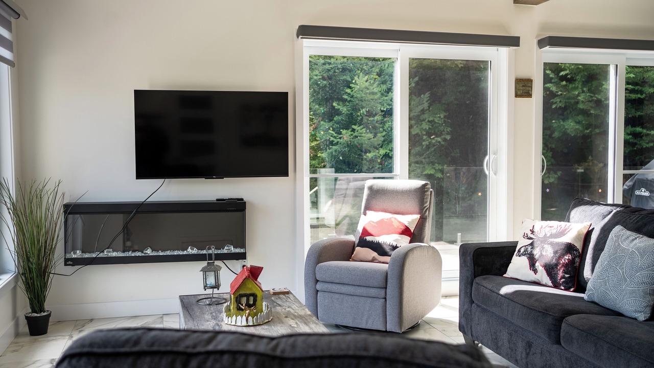 Photo of Livingroom in Val-des-Monts