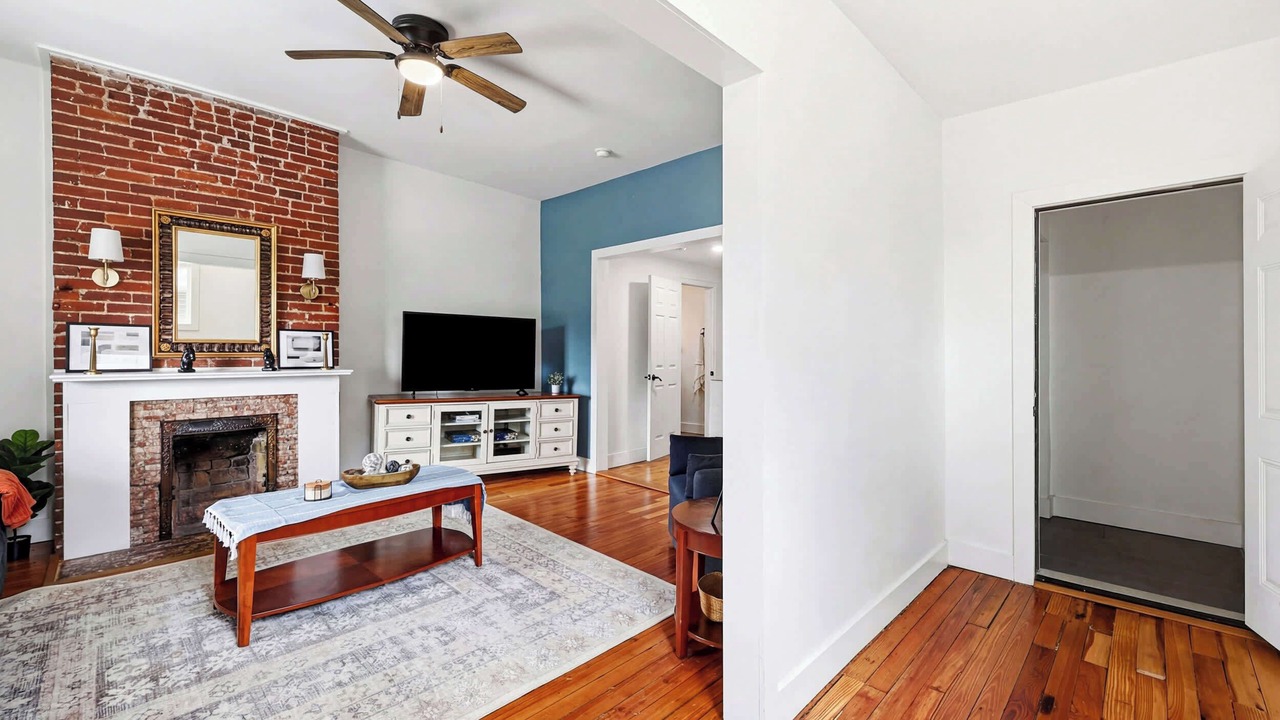 Photo of Bedroom in Shelby Park