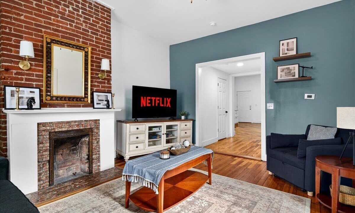 Photo of Bedroom in Shelby Park