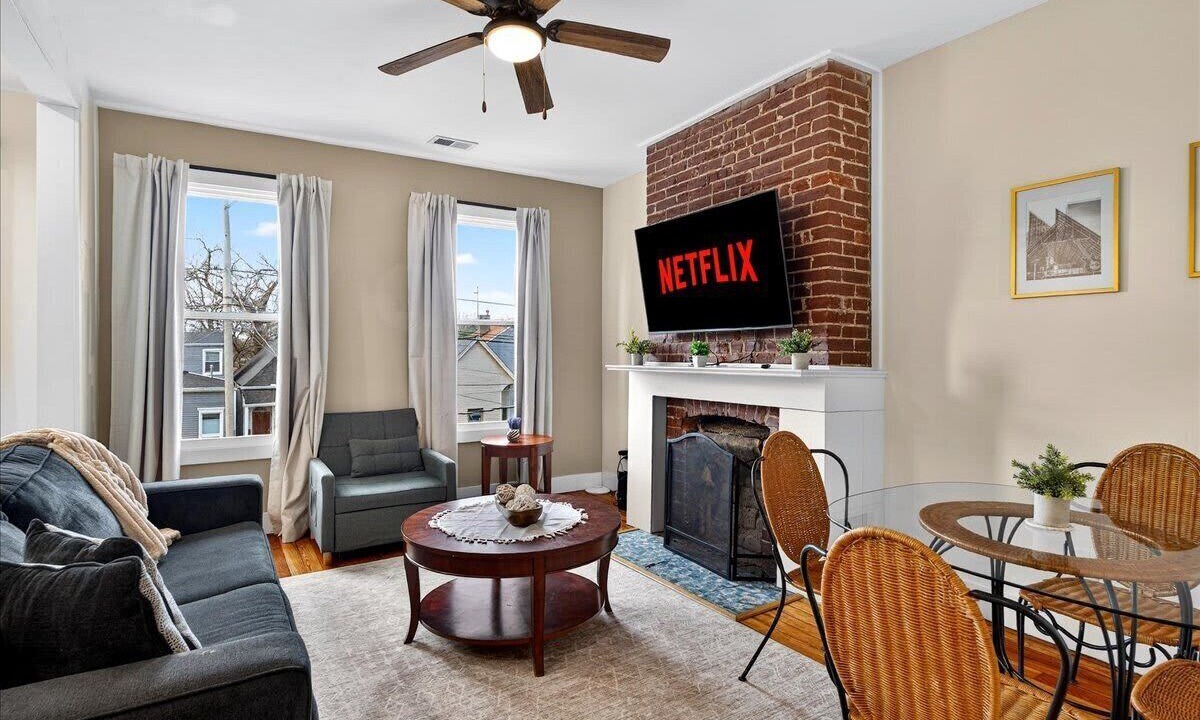 Photo of Bedroom in Shelby Park