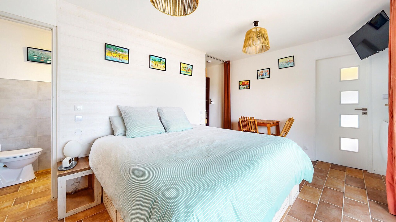 Photo of Others in Woignarue