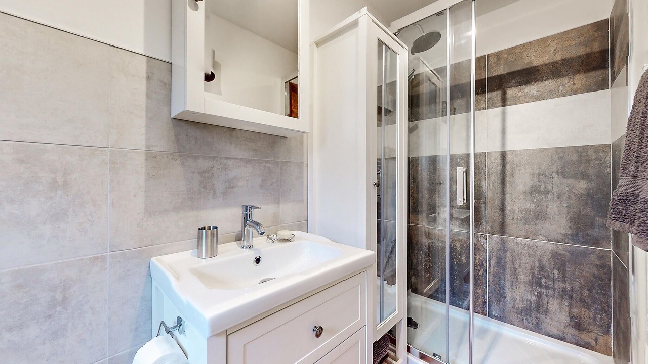 Photo of Bathroom in Woignarue