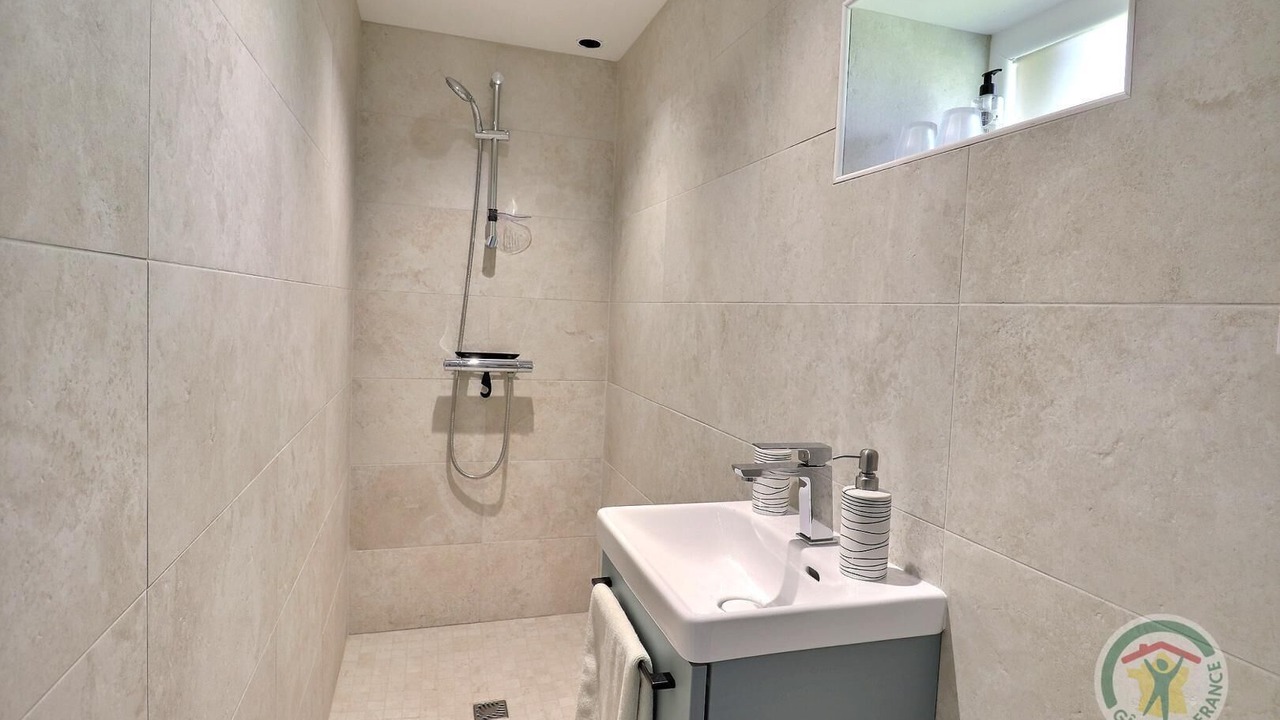 Photo of Bathroom in Saint-Brice-en-Cogles