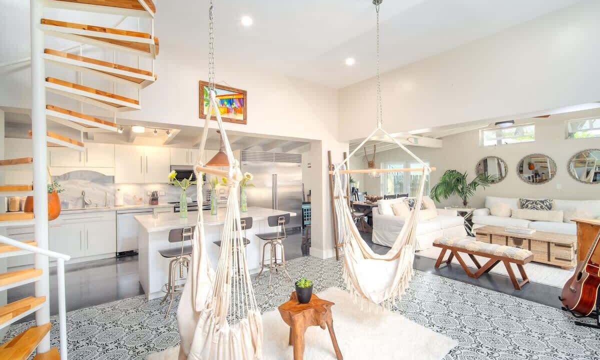 Photo of Livingroom in Midtown