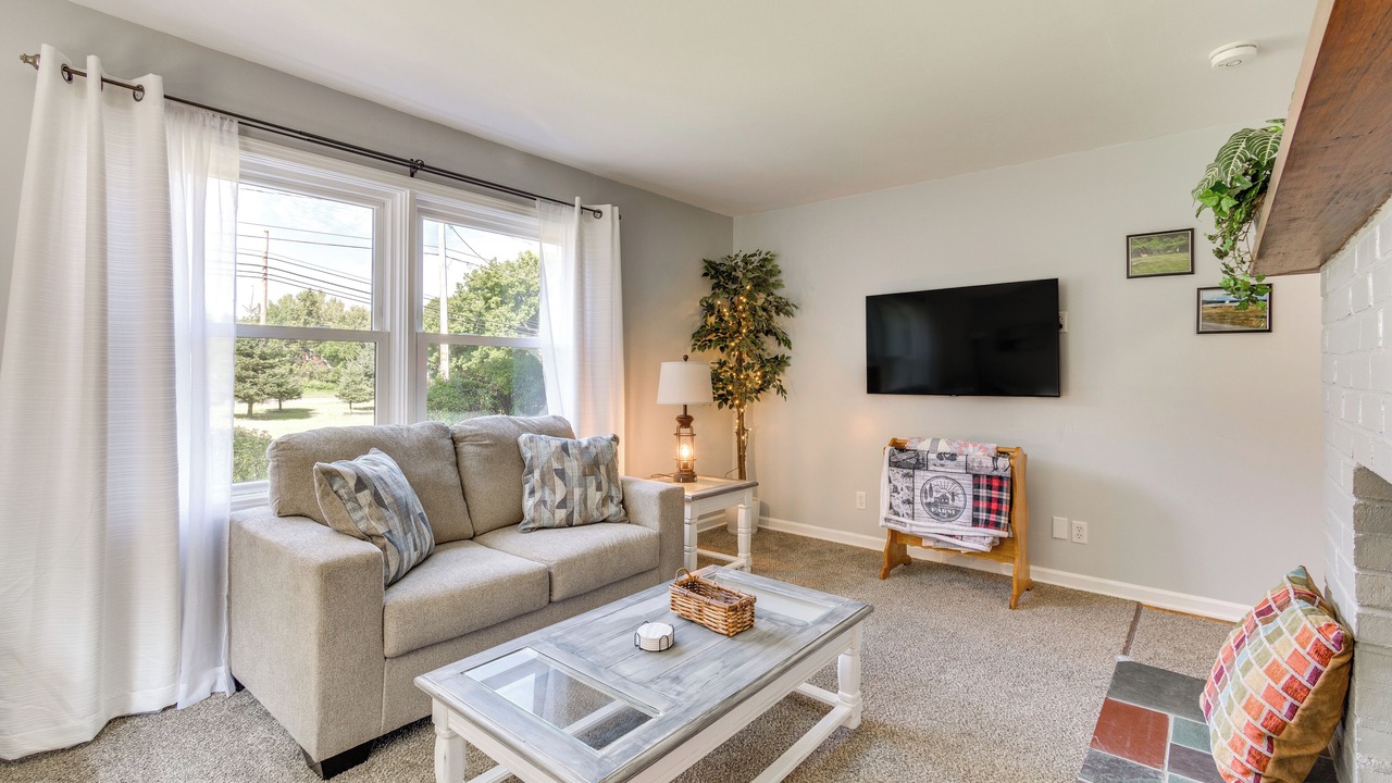 Photo of Livingroom in Victor