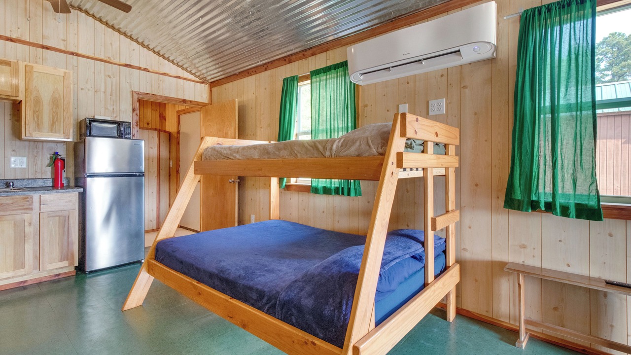 Photo of Bedroom in Salesville