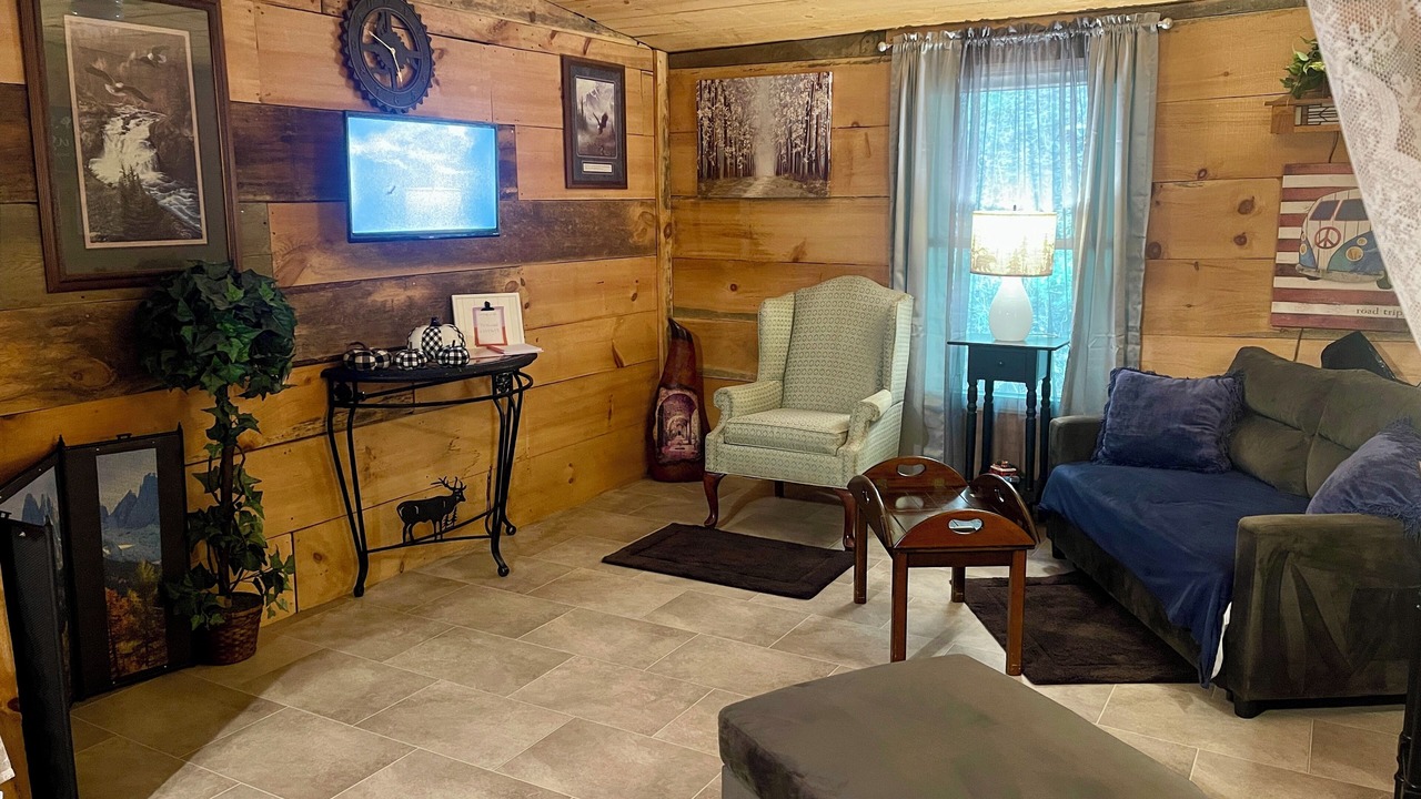 Photo of Livingroom in Waneta