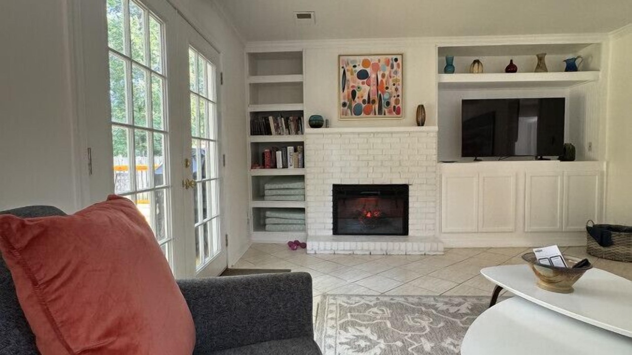 Photo of Livingroom in Green Valley