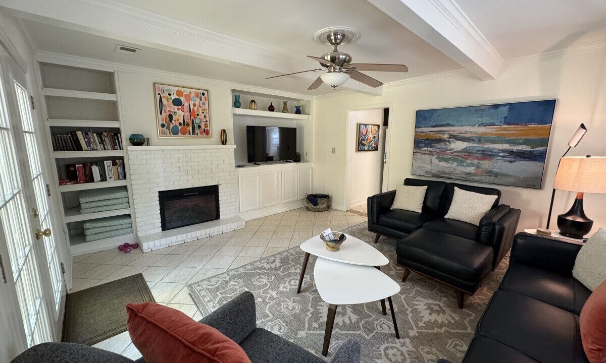 Photo of Livingroom in Green Valley