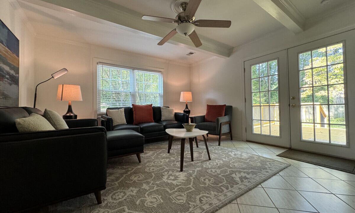 Photo of Livingroom in Green Valley