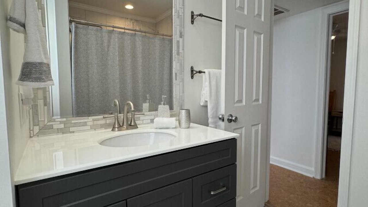Photo of Bathroom in Green Valley