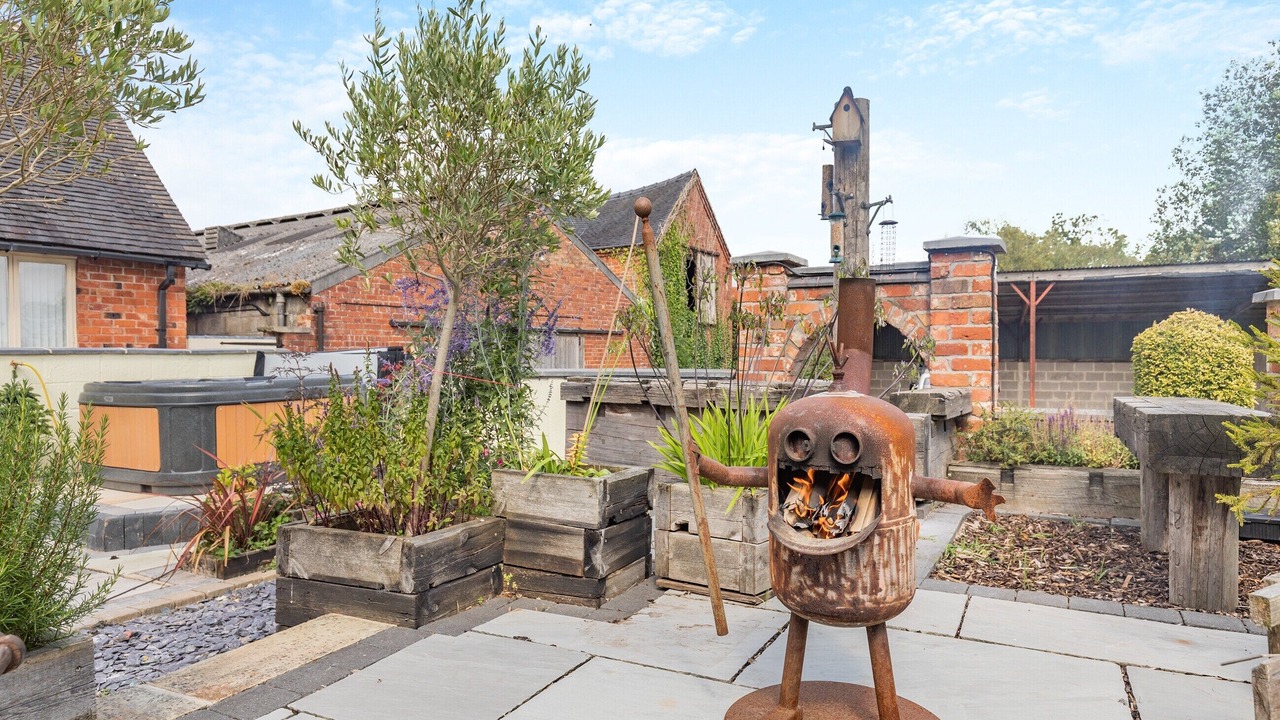 Photo of Outdoor in Radbourne