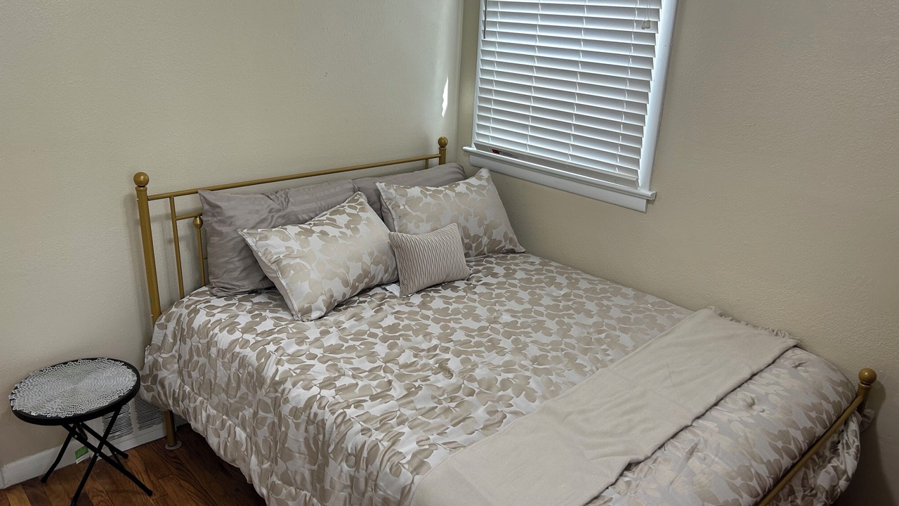 Photo of Bedroom in Ferguson