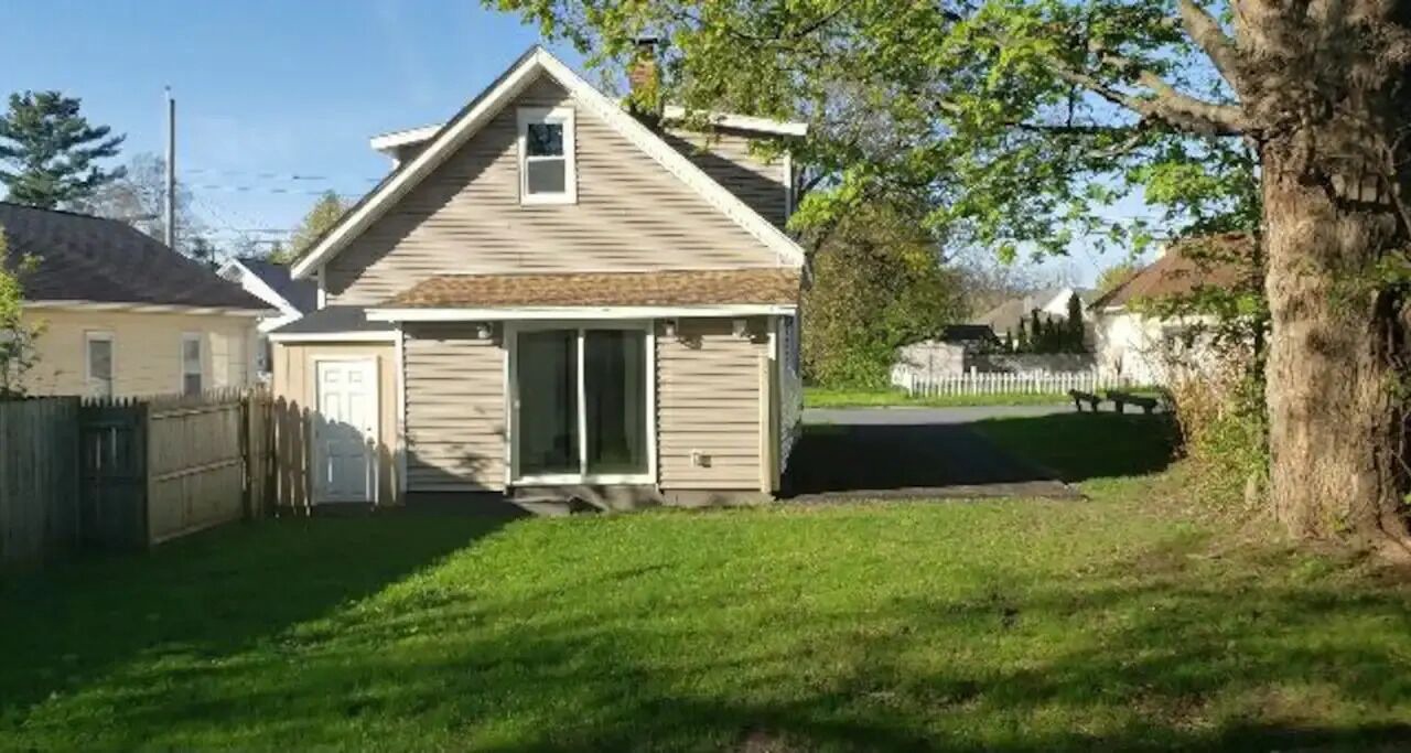 Photo of Outdoor in Utica