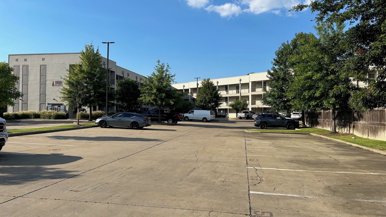 Photo of Outdoor in Starkville